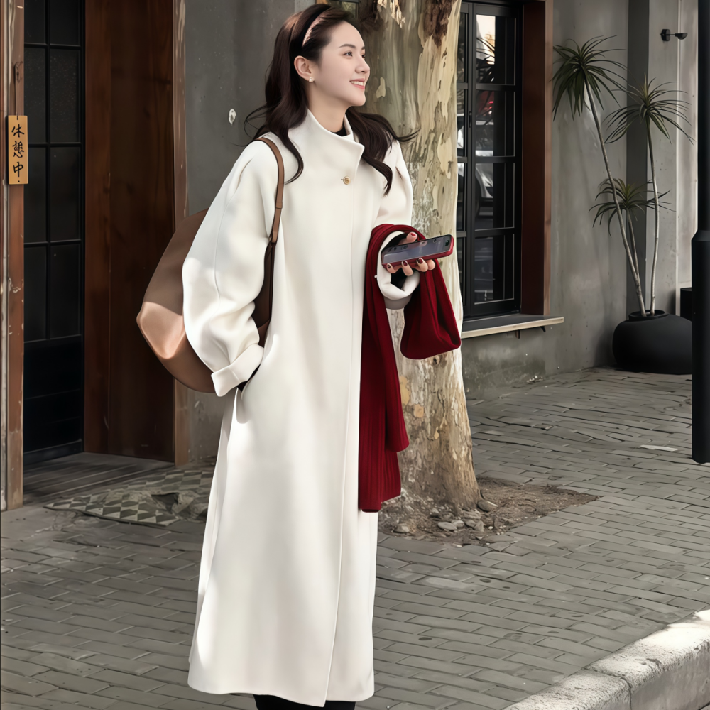 短款米白色盘扣印花羽绒款外套女