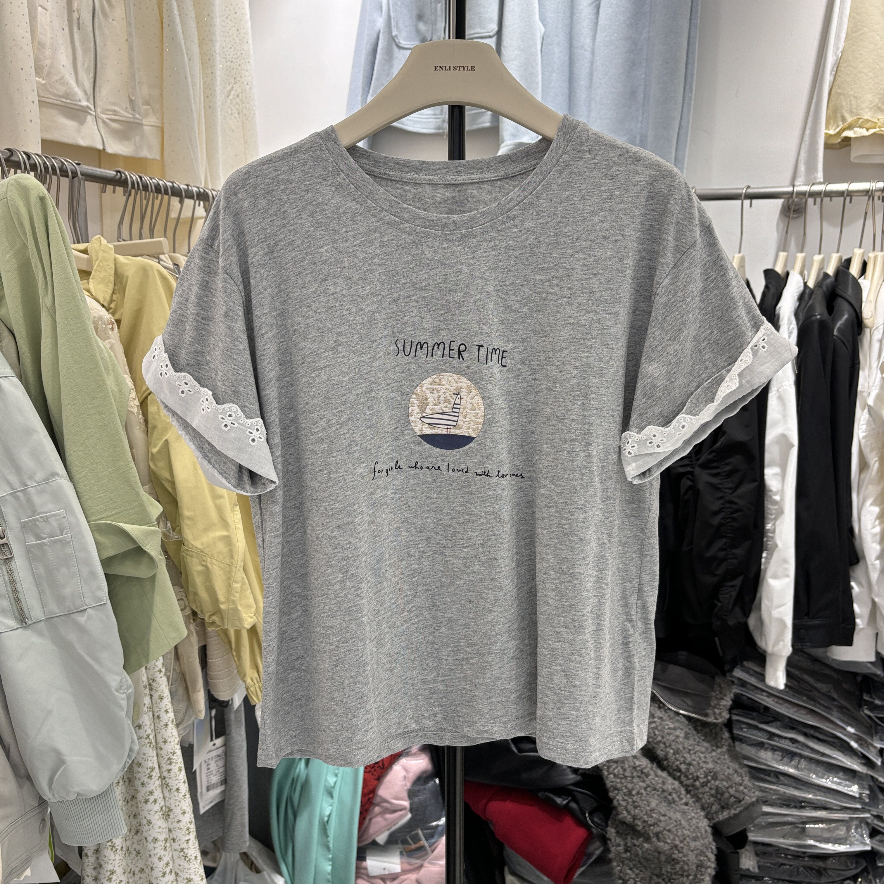 纯棉袖口蕾丝拼接正肩女t恤短袖2026新款时尚百搭灰色上衣夏季潮