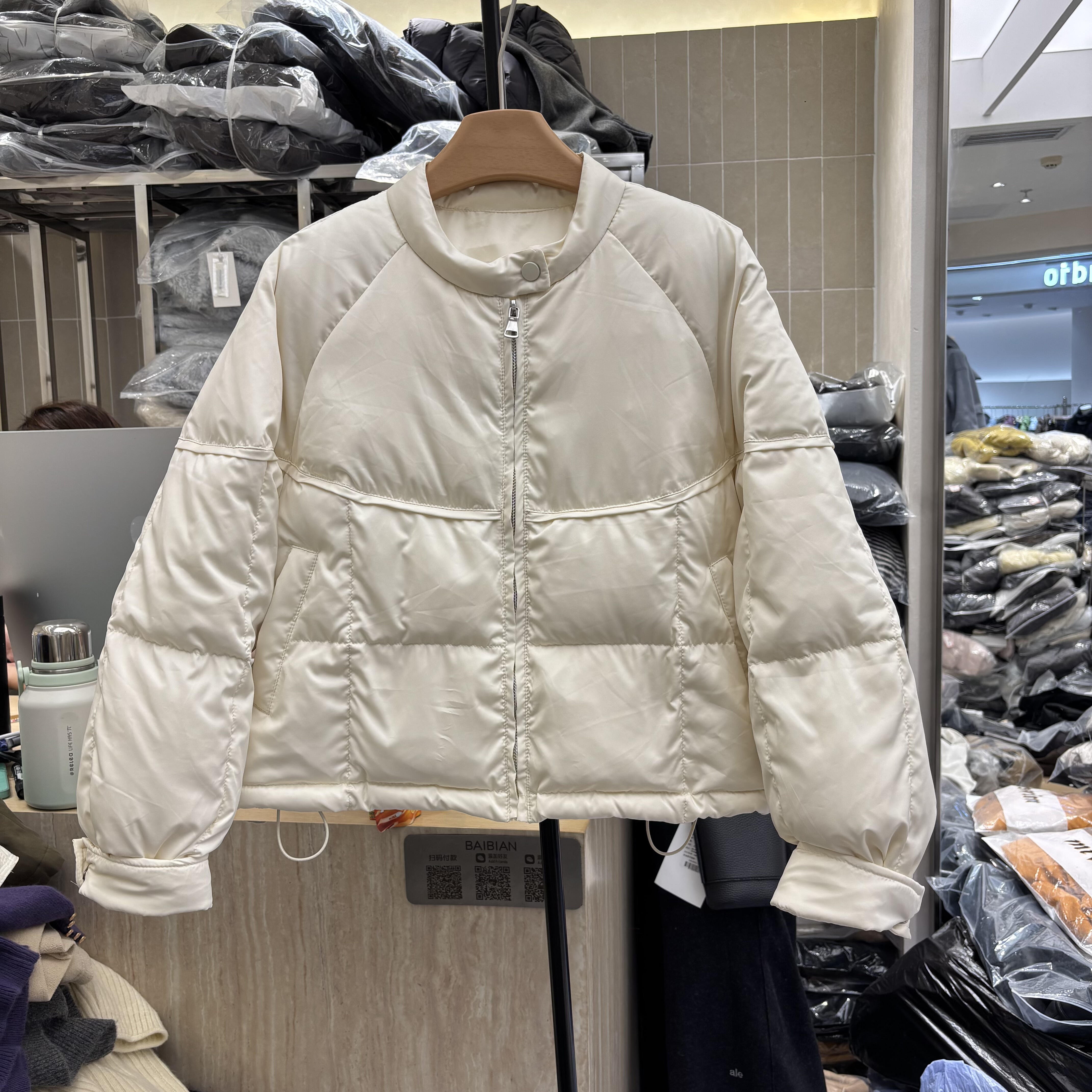 2025冬季新款时尚立领羽绒服女韩版百搭保暖面棒球服短外套25353