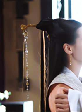 白凤九迪丽热巴发钗流苏枕上书