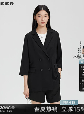 sdeer圣迪奥夏女装通勤休闲双排扣垂坠感黑色西装外套女S23282201