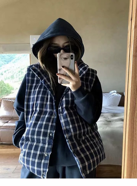 蓝色格子小香风新国标90羽绒马甲2024冬季高级感气质保暖加厚上衣