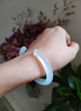 55圈口天然玛瑙手镯女款冰种白月光细条玉髓荔枝冻玉镯冰开口猫爪