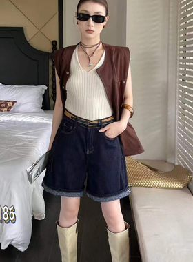 爆犀牛时尚印花翻边牛仔裤2025夏高腰显瘦五分中裤阔腿短裤25186