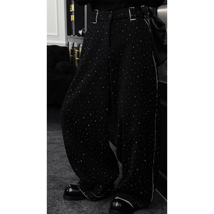 龙叨叨2026新品美式设计感满钻拖地弯刀裤男痞帅宽松直筒休闲裤潮