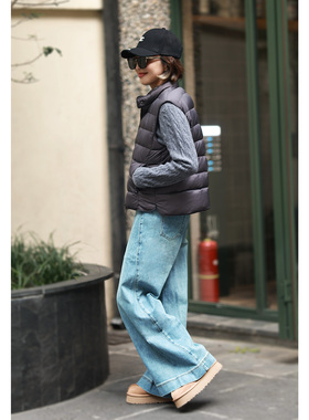 ise“基础之上”米白色小立领基础款百搭轻薄羽绒马甲P2541201