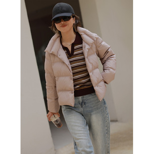 ise“轻巧过冬”果冻粉轻薄保暖立领蓬松短款羽绒服P2541205