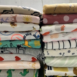 外贸婴幼爬服卡通印花被套被罩睡衣毛绒布料双面摇粒绒不掉毛