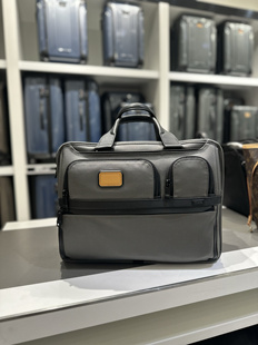 Tumi途明弹道尼龙男士伸缩商务公文包约31×41×14可放15寸电脑