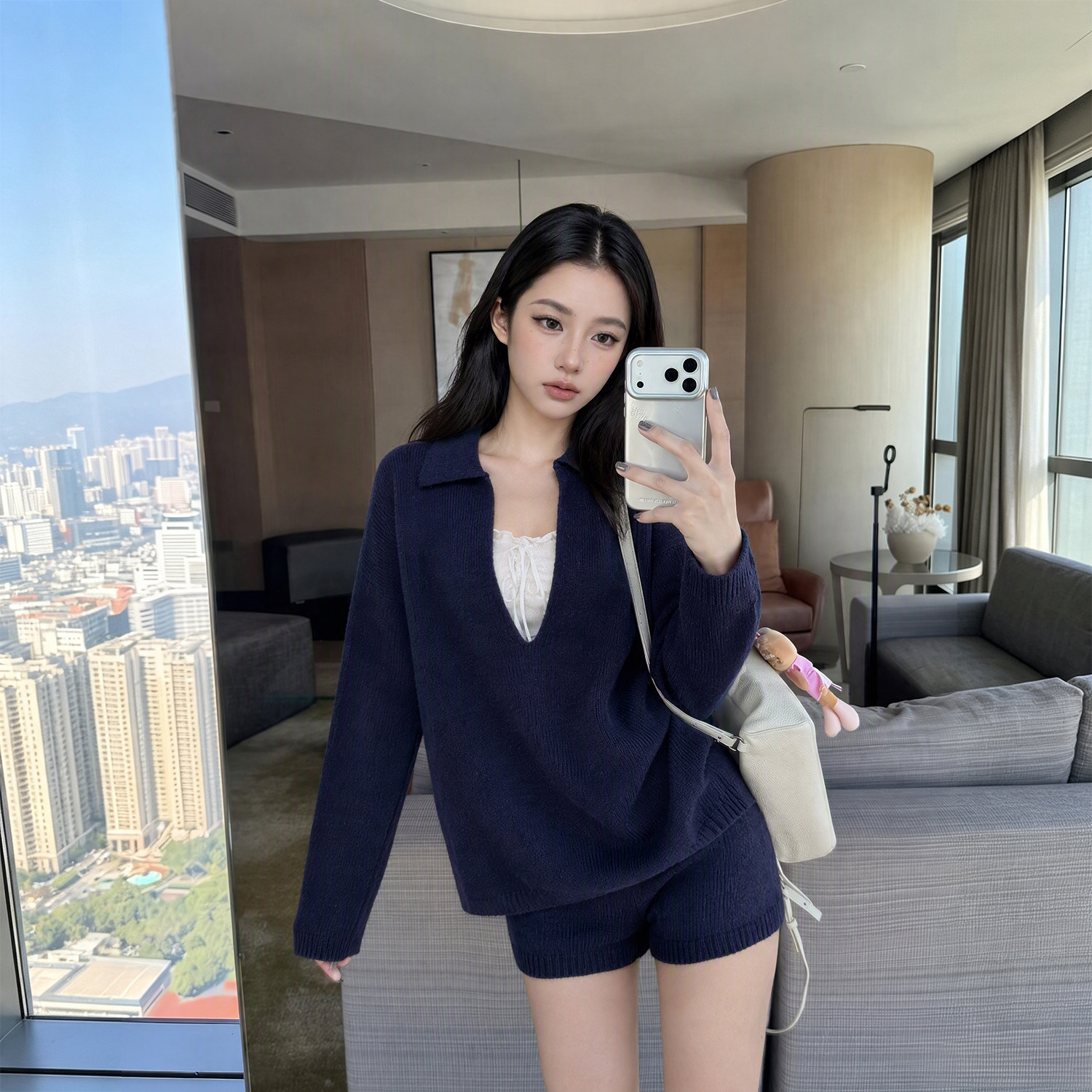 Tinglikes大码女装胖mm慵懒风V领针织宽松显瘦松弛感毛衣短裤套装