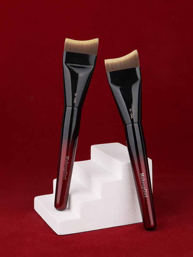 Streak-Free Flat Angled Foundation Brush Non-Absorbent - Product image 5