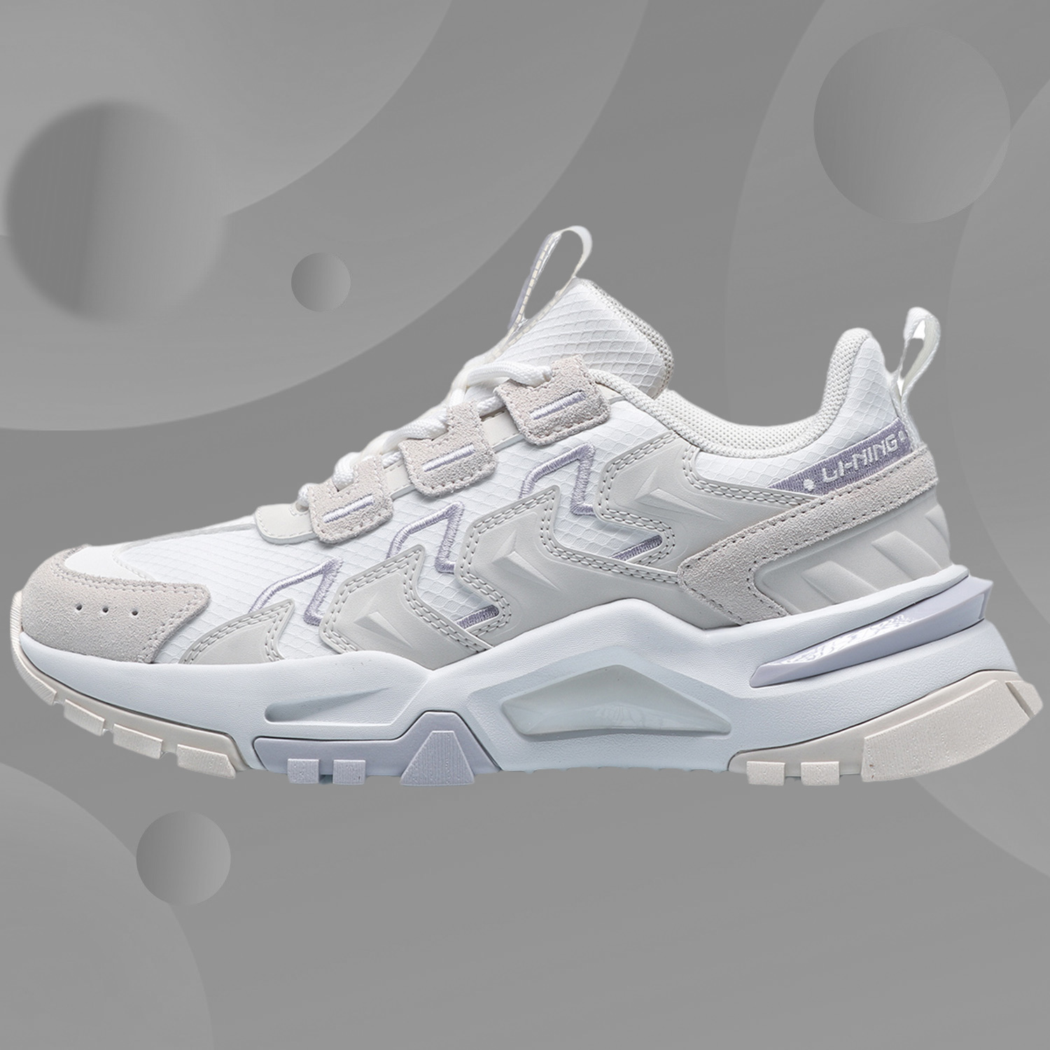 李宁女士时尚复古低帮运动鞋