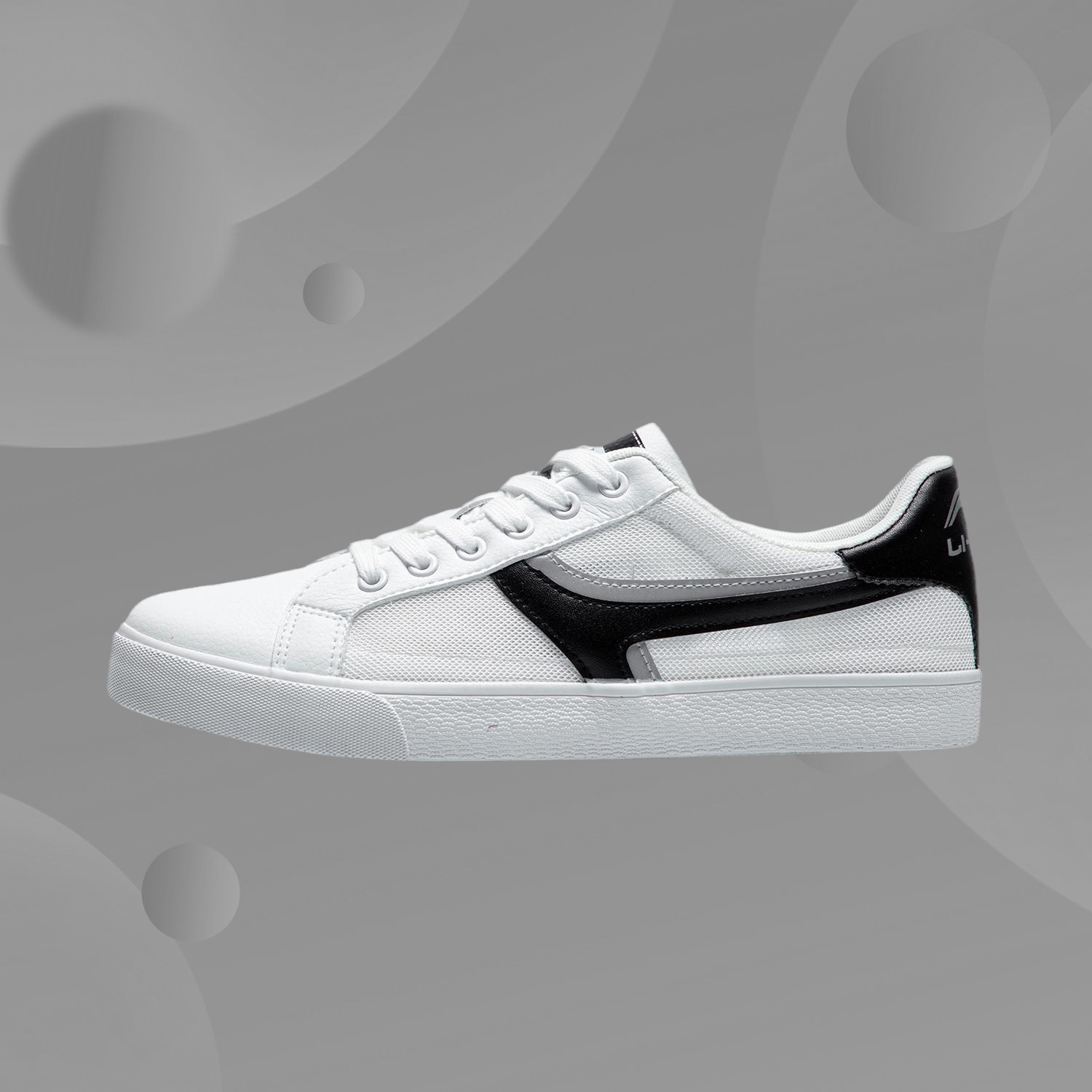 李宁正品21夏季经典网面透气休闲鞋男时尚板鞋情侣小白鞋AGCR395