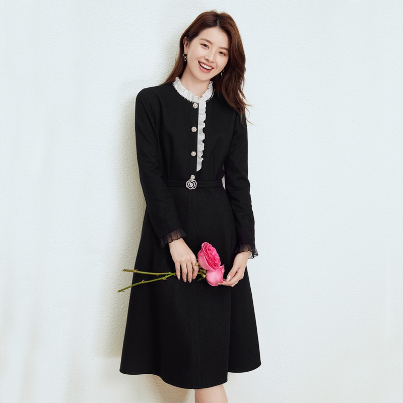 气质收腰中长款羊毛呢连衣裙