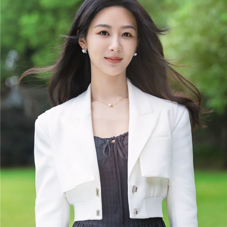 承欢记杨紫麦承欢同款衣服女夏装短款小西服外套黑色吊带长裙套装