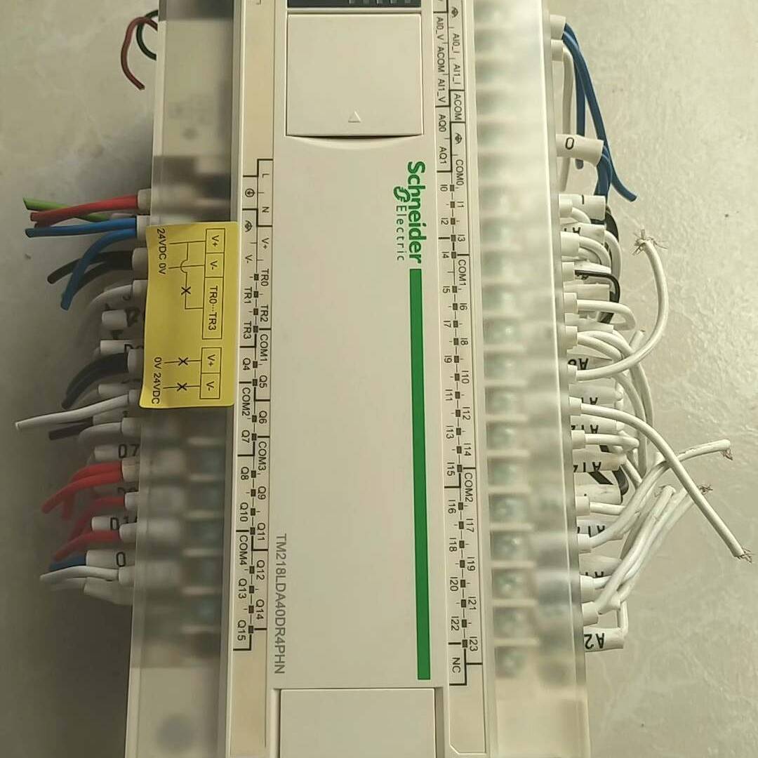 询价购-拆机施耐德TM218LDA40DR4PHN，实物拍摄的