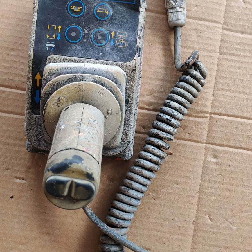 询价购-宏信建发，升降车遥控手柄