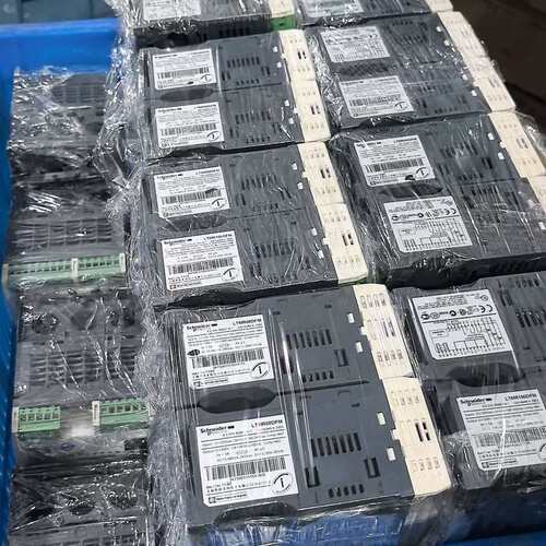 议价~施耐德LTM系列PLC模块 LTMEV40FM LTMR0~可维修