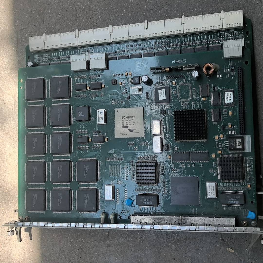 询价购-通讯板 赛灵思芯片 赛灵思XCV600E、XC2S1