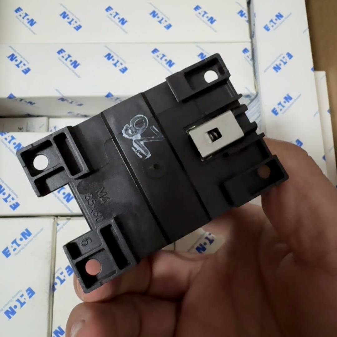 询价购-EATON伊顿穆勒DILMP20(24VDC) 接触器XTC