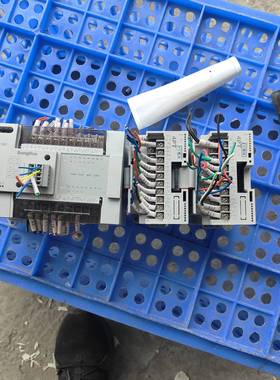 询价购-出售 SongHua 可编程控制器，型号 2PT2ADV