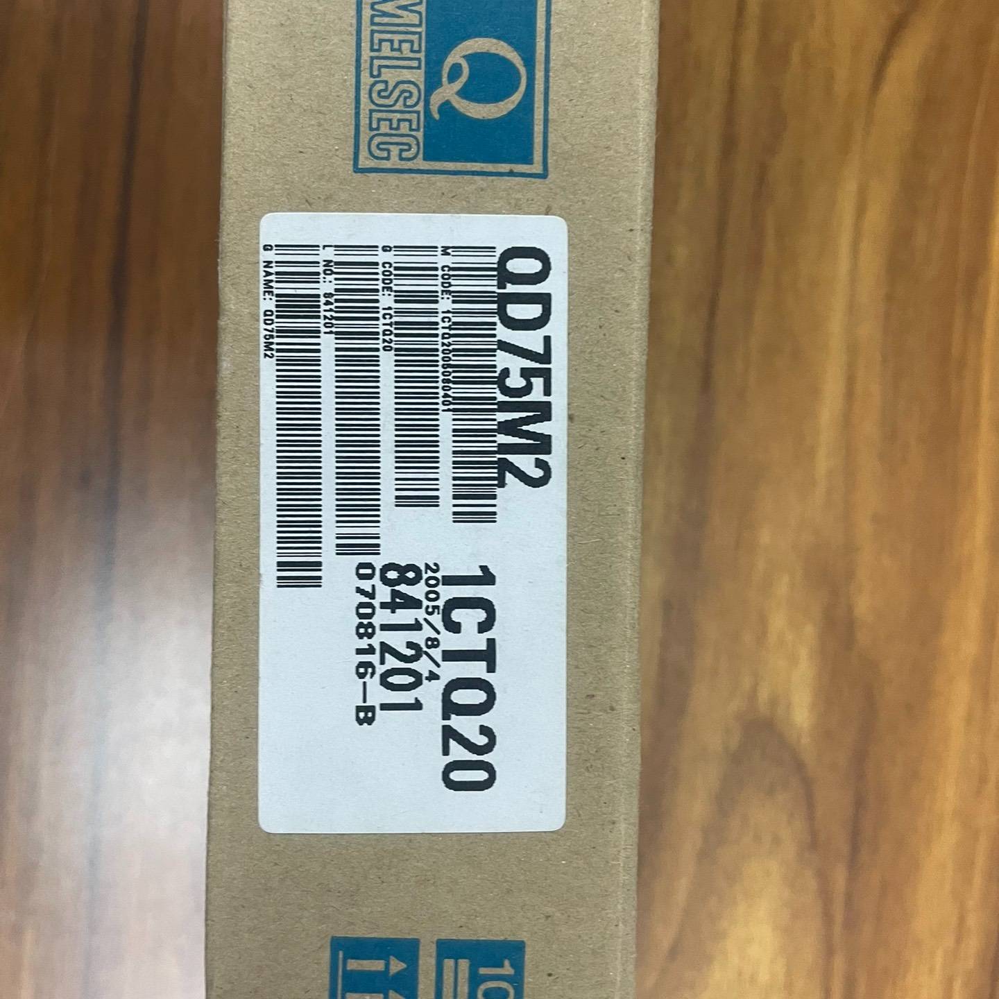 询价购-全新三菱模块QD75M2一台，实物如下图