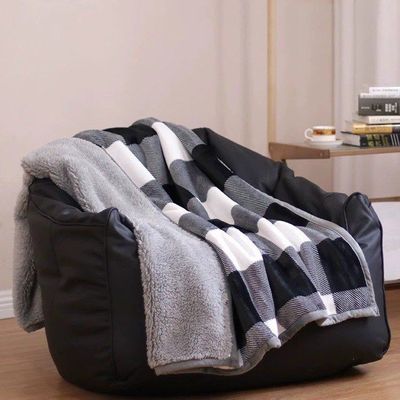 简约现代黑白格子法兰绒加厚毛毯