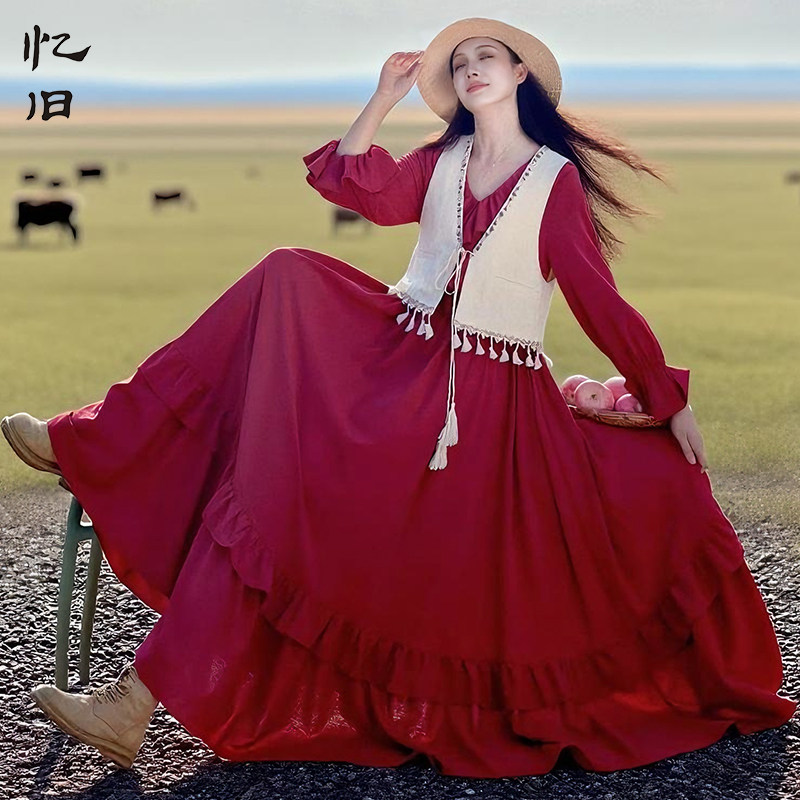 【拾翩】文艺草原旅游度假大裙摆连衣裙女2026春季红色收腰显瘦裙