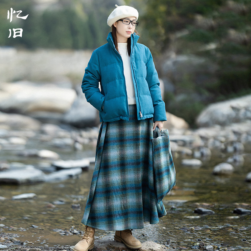 短款白鸭绒羽绒服忆旧百搭高领