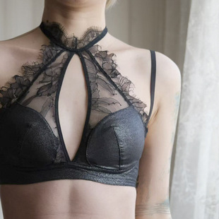 法式挂脖美背内衣小胸聚拢大胸显小性感蕾丝胸罩薄款时尚文胸套装