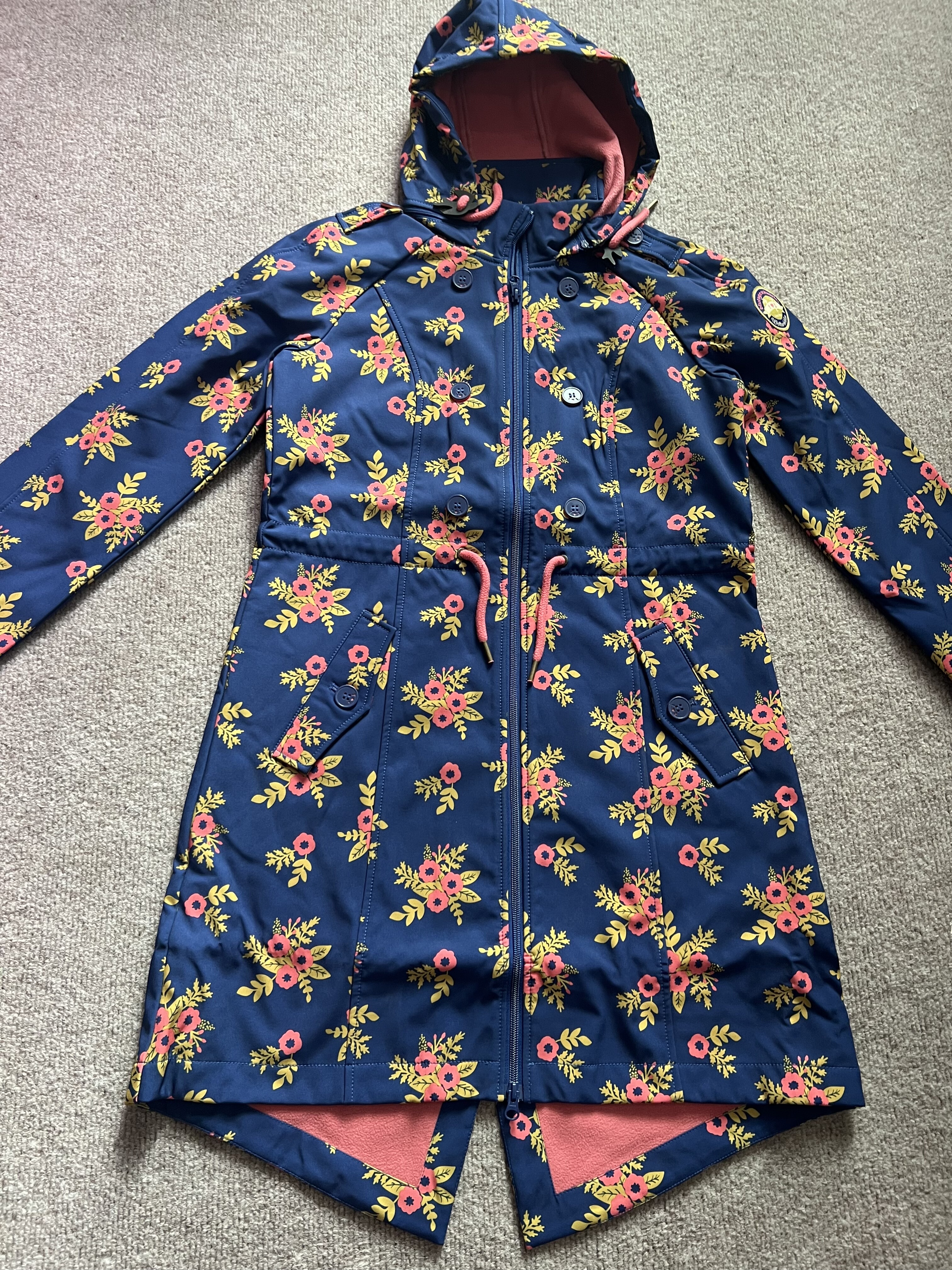 童趣德单b 女生春秋款 防风连帽 中长款抽绳 风衣外套 冲锋衣