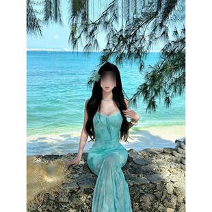 法式 气质收腰海边度假鱼尾裙网纱沙滩裙 绿色印花吊带连衣裙女夏季