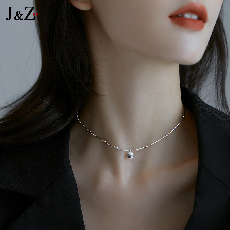 设计感小众字母项链女2020年新款简约气质锁骨链短款颈链chocker在类目 饰品/流行首饰/时尚饰品新, 项链中 - 来自Buy2taobao.com提供专业的淘宝代购服务