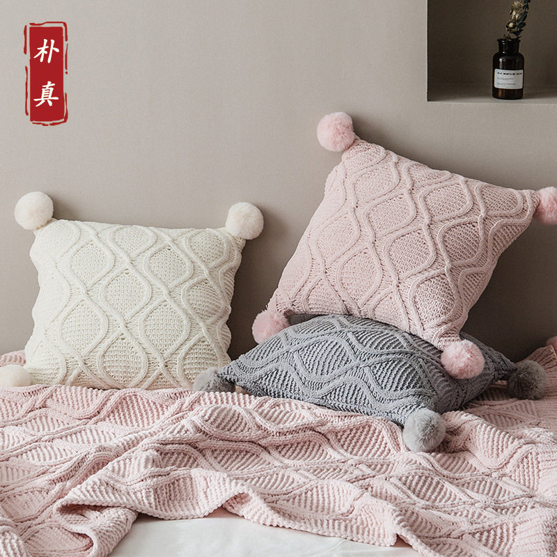 沙发抱枕午睡客厅新款菱形雪尼尔球球针织毛线抱枕沙发汽车靠垫软