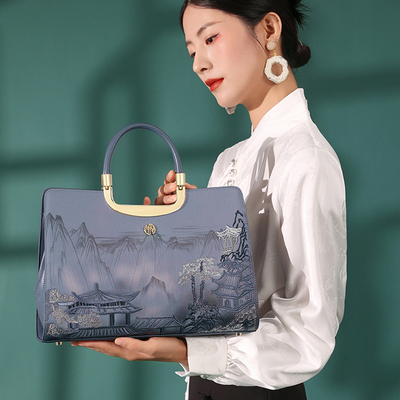 2025新款中国风轻奢刺绣包包女气质妈妈包斜挎大容量手提包高级感