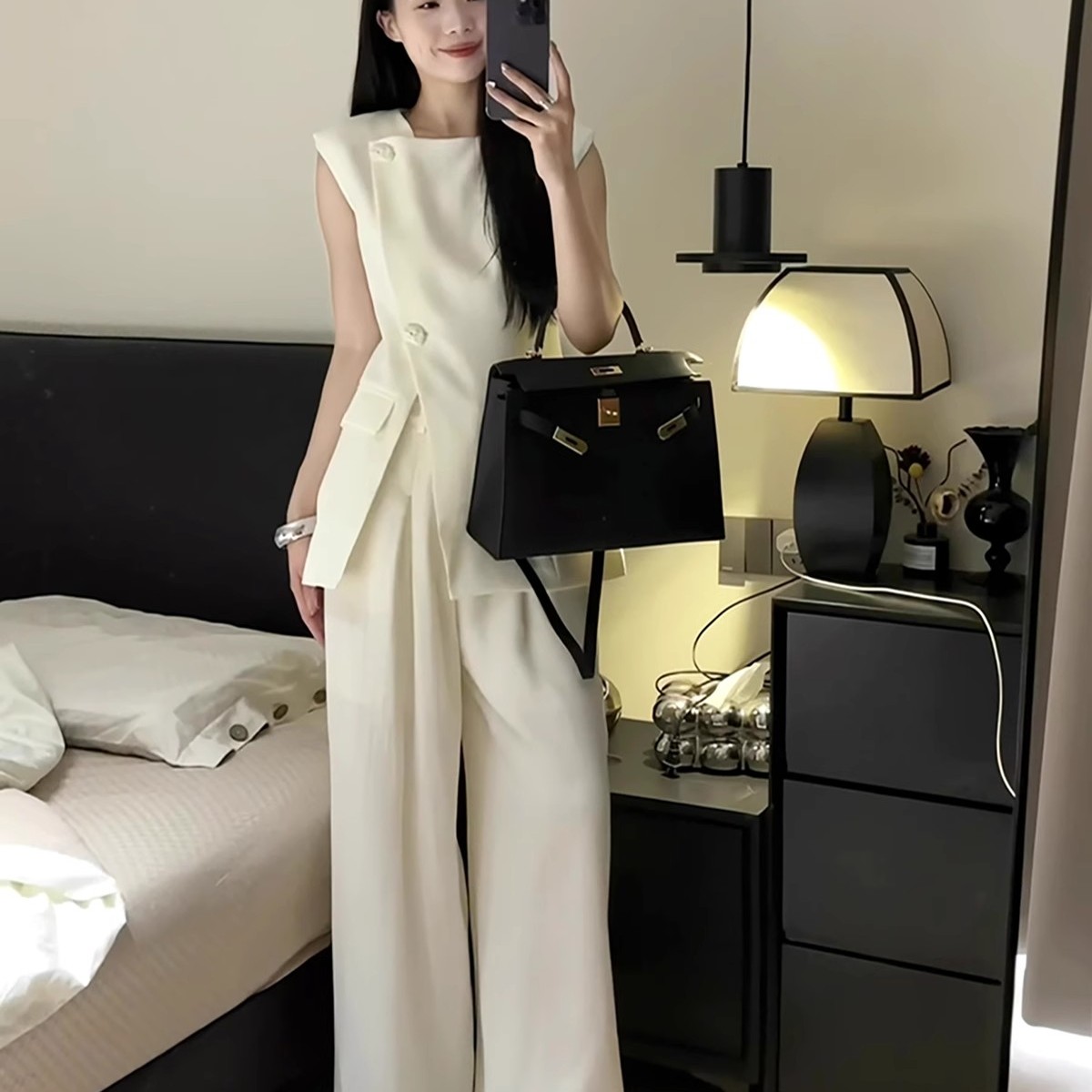 高级感小众不撞款套装两件套女2025新款爆款夏季马甲阔腿裤设计感