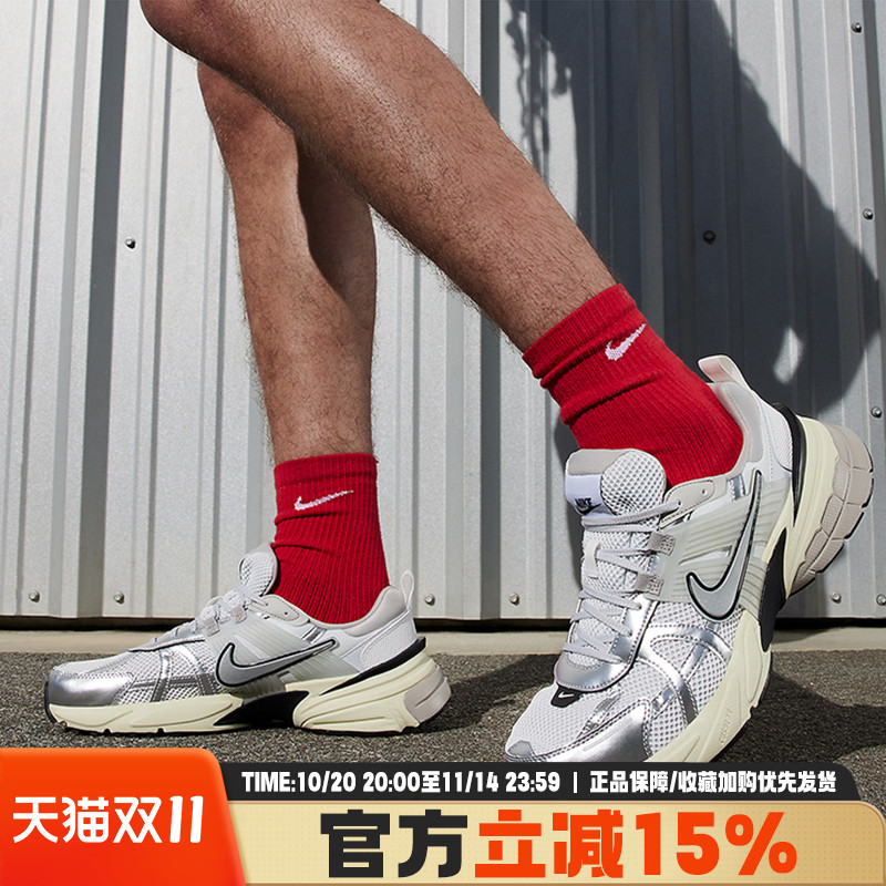耐克男鞋V2KRUN运动鞋