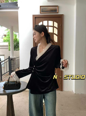 N F4479大码正肩袖V领套头法式衬衫长袖宫廷风蕾丝黑色气质上衣