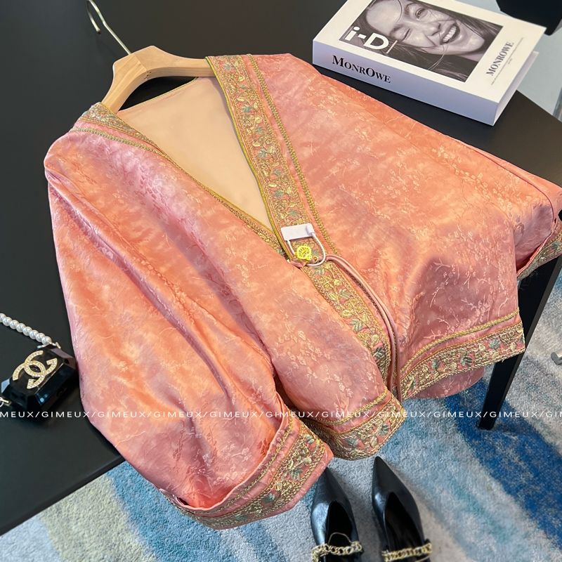 早春新中式绝美外套女款高级感国风V领复古气质轻奢唐装上衣