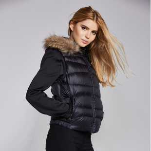 2025新款羽绒背心女短款修身韩版大毛领羽绒马甲女短款连帽外穿