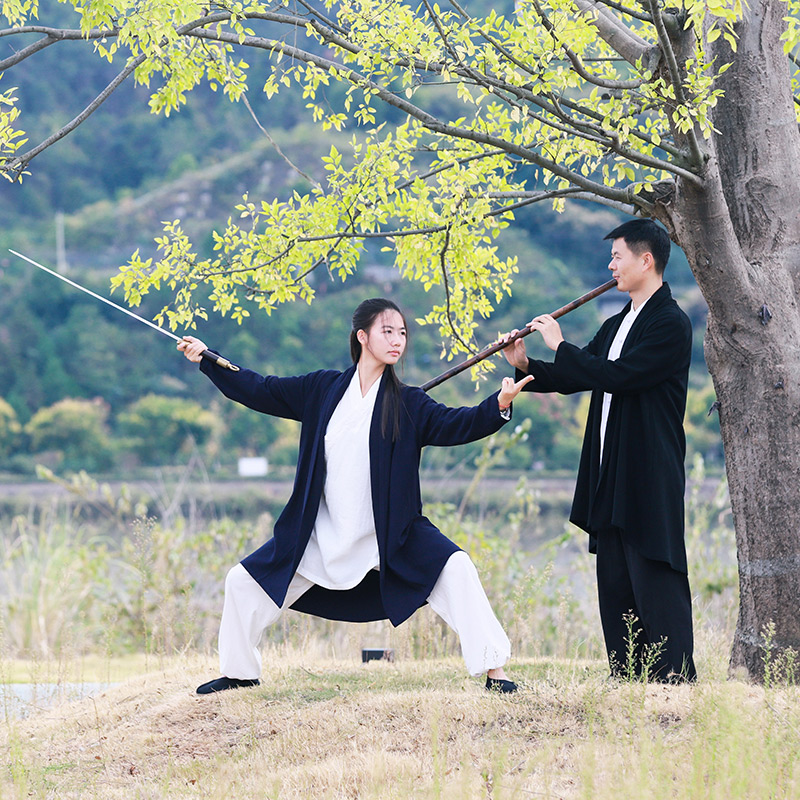 武当山练功武术飘逸外套披风