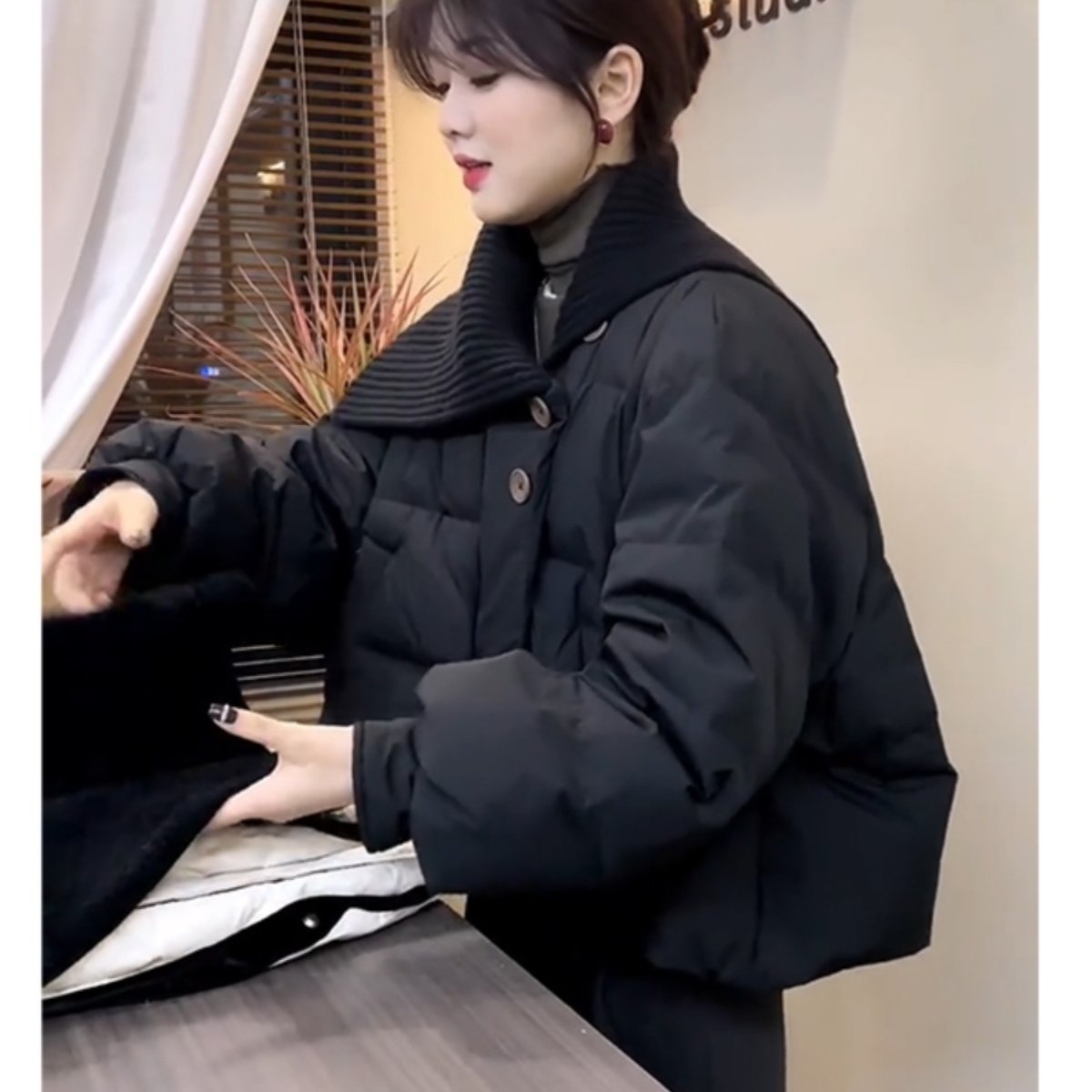 韩系穿搭棉服冬季2026新款高级感超好看短款黑色拼接棉衣外套女潮