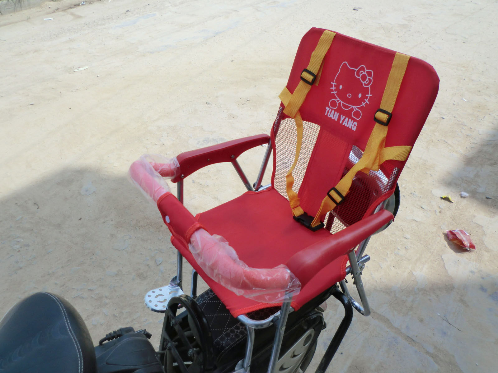 siège enfants pour vélo - Ref 2423296 Image 5