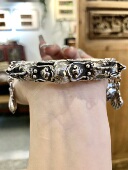 清代双龙戏珠镯 十个精致小滴溜寓意十全十美 满工剃底錾刻牡丹