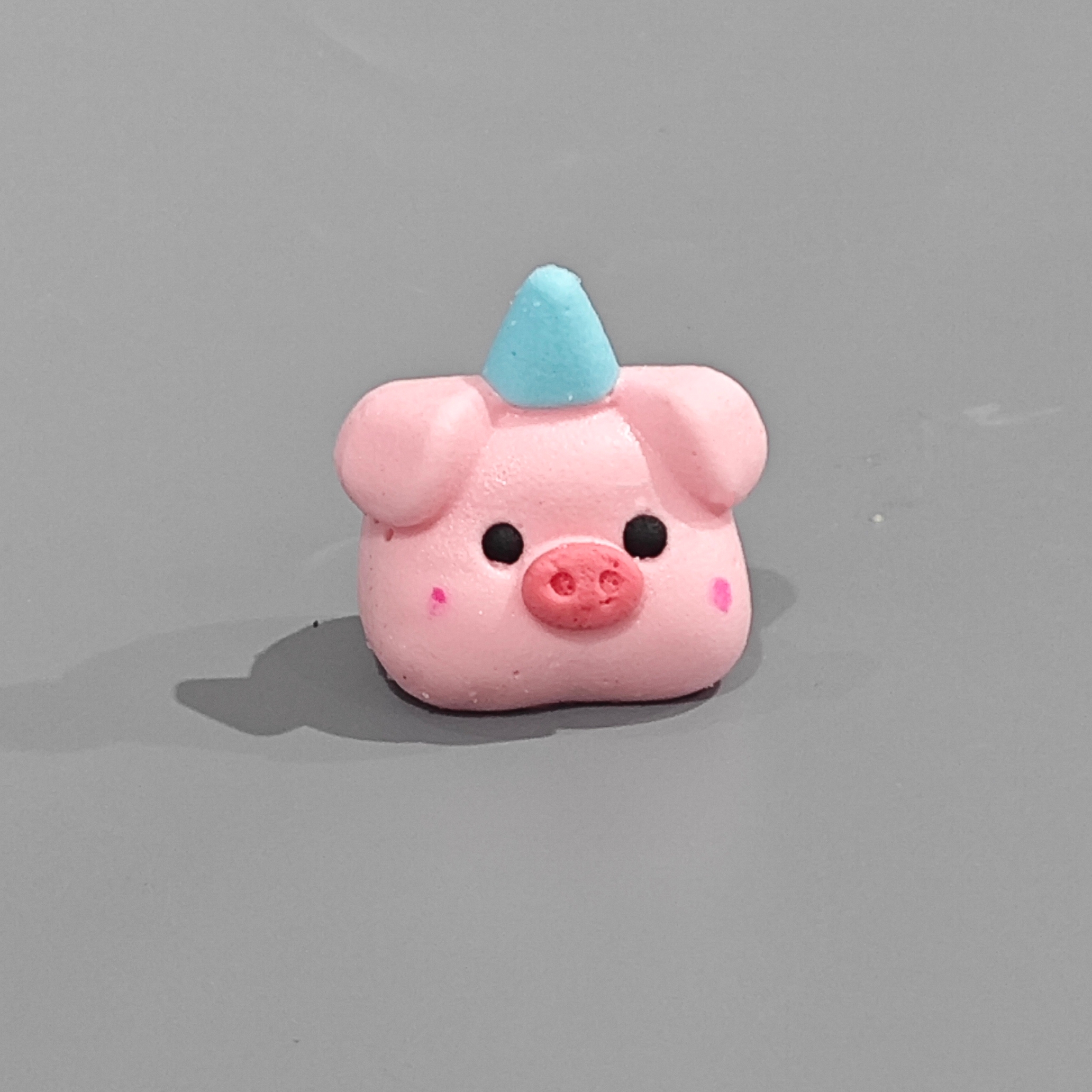 粉色猪头可食用棉花糖玩偶 小猪戴帽子烘焙蛋糕可爱卡通装饰摆件