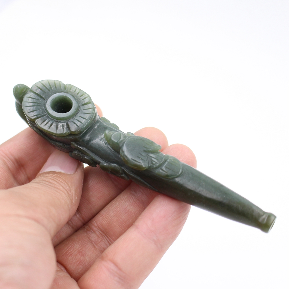 天然新疆和田玉烟嘴喜上眉梢