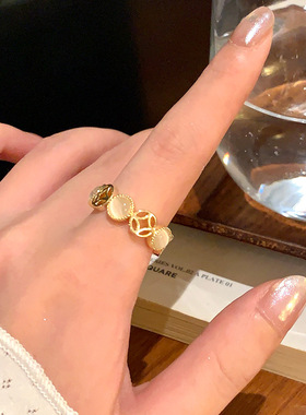金色五帝钱猫眼石戒指女轻奢高级感食指戒小众设计开口戒指环配饰