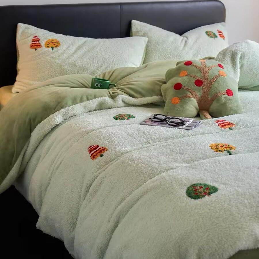 卡通风可爱加厚牛奶绒三四件套冬季羊羔绒刺绣被套珊瑚绒儿童床品,床上用品,床品套件/四件套/多件套,淘宝优惠券,粉丝福利购,淘宝优惠卷