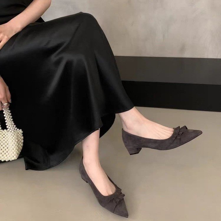 复古低跟尖头浅口单鞋女鞋子