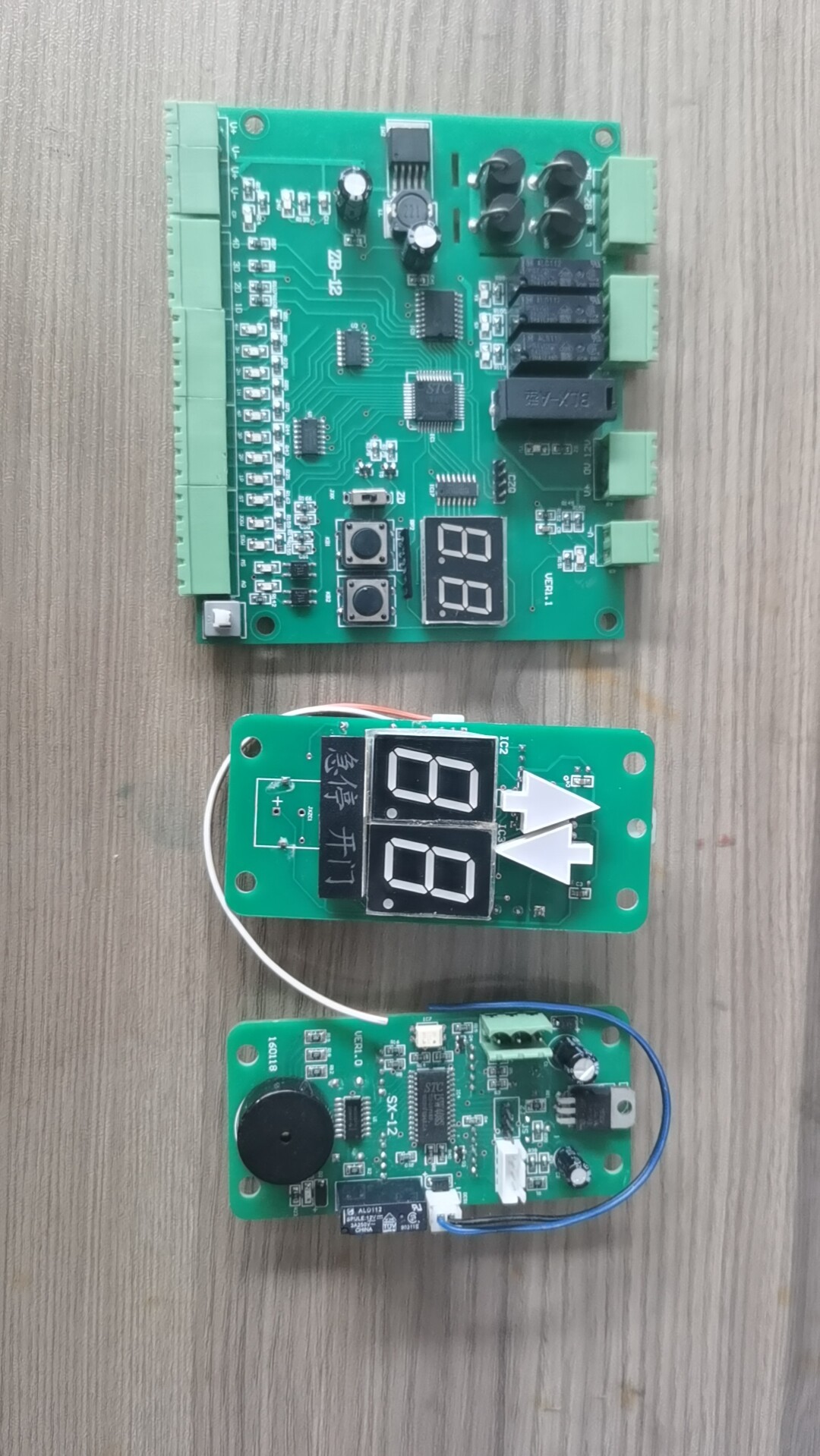 菱王餐梯库存lwzb-02 08 12原厂杂物电梯主板 传菜电梯显示板